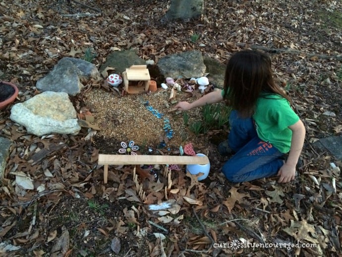 Backyard Building- Find ideas to make your backyard your kids favorite place to play.